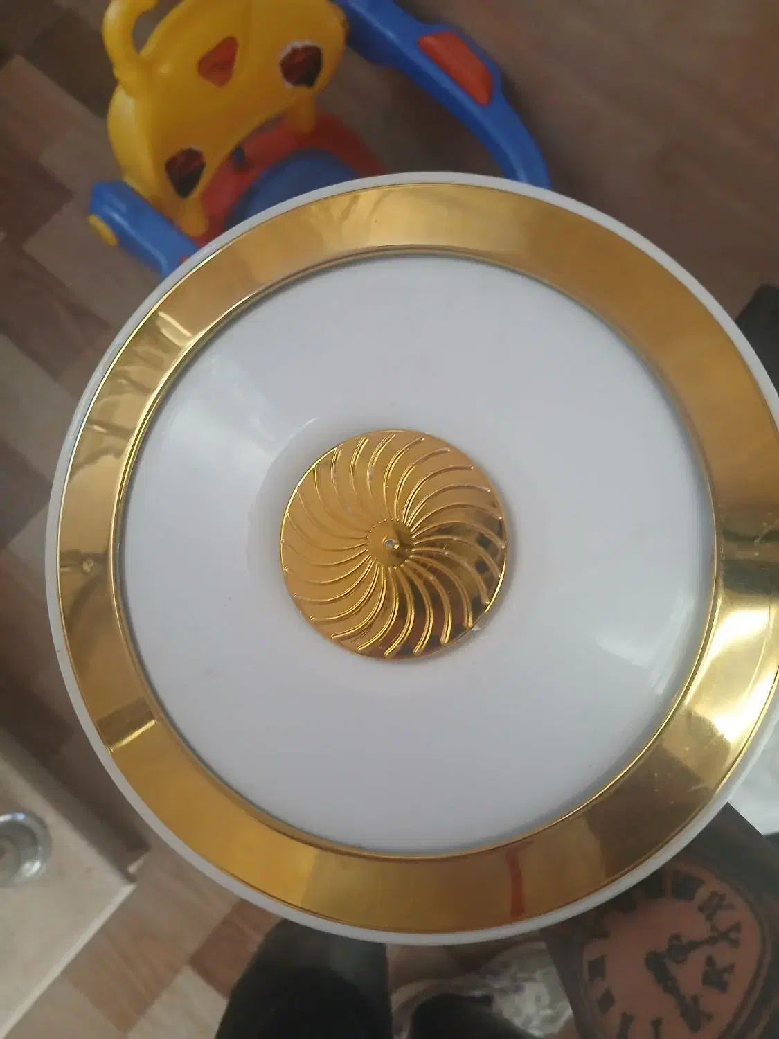 پنکه سقفی|پنکه و تصفیه‌کنندهٔ هوا|نیشابور, گنبد سبز|دیوار