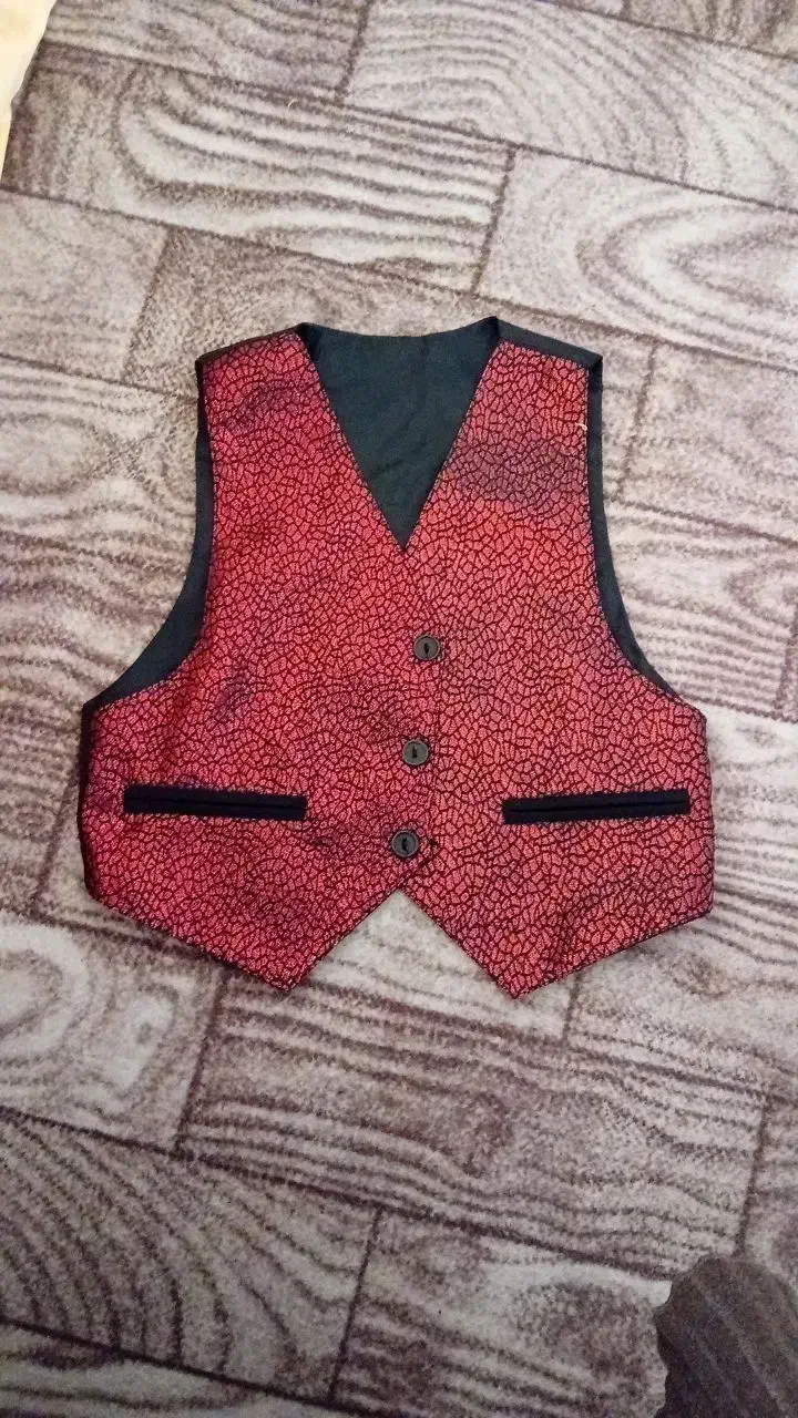 لباس|لباس|فولادشهر, B7|دیوار