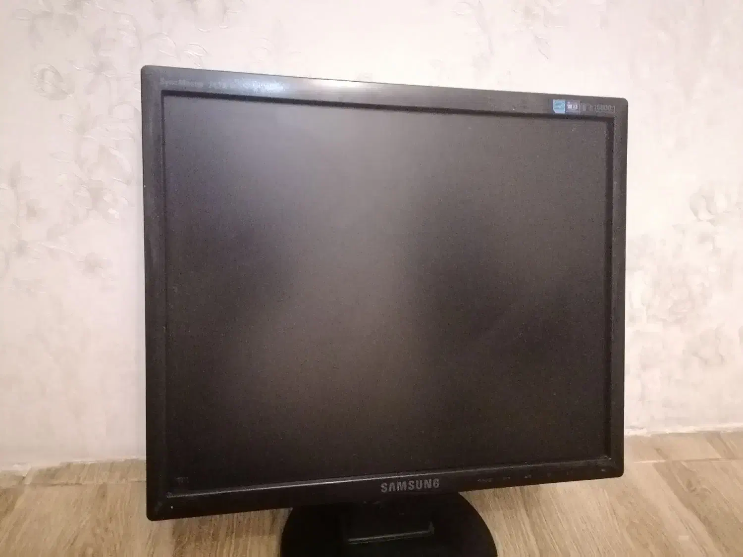 مانیتور 17|قطعات و لوازم جانبی رایانه|تبریز, |دیوار