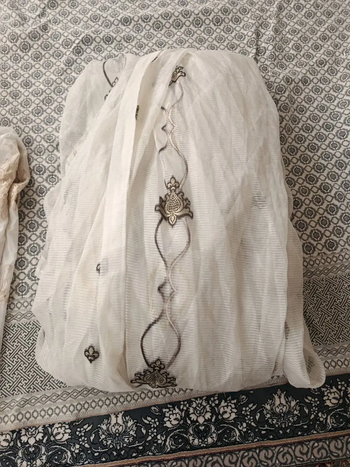 پرده رایگان|پرده، رانر، رومیزی|هشتگرد, مدرس|دیوار