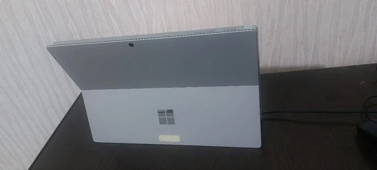 سرفیس|رایانه همراه|اندیشه, اندیشه فاز ۳|دیوار