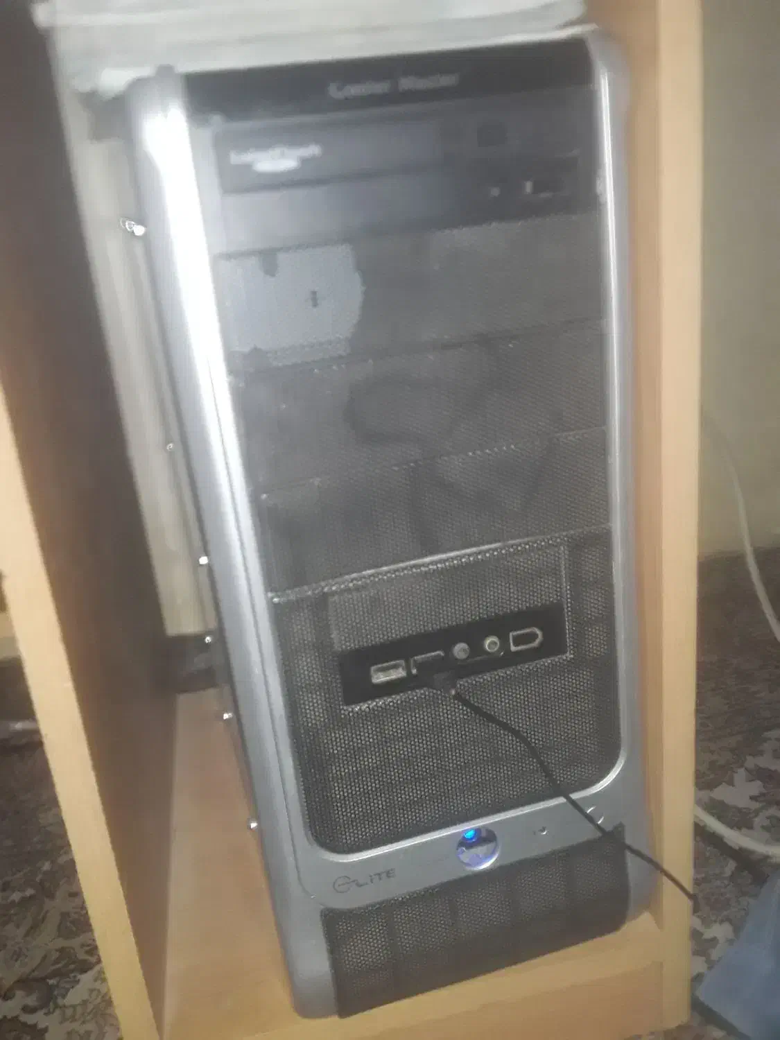 کامپوتررومیزی|رایانه رومیزی|قم, نیروگاه|دیوار