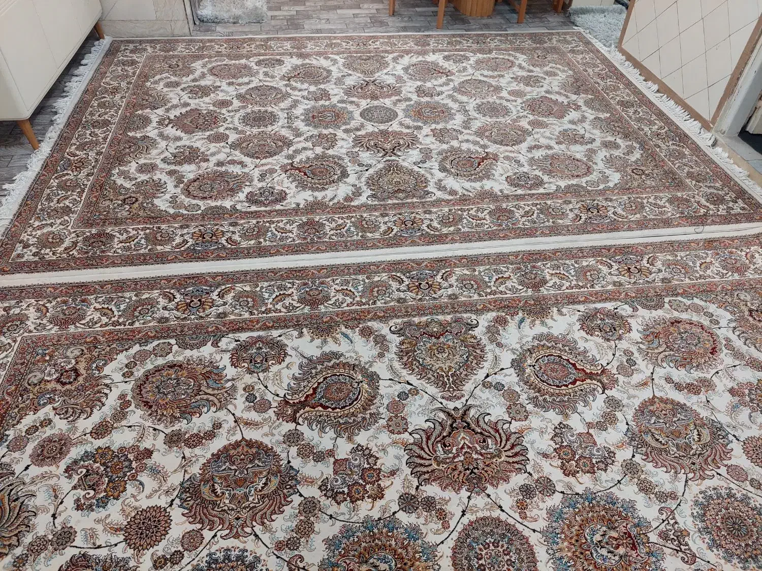 قالی|فرش|قم, باغ شریفی|دیوار