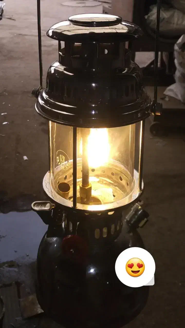 پریموس|کلکسیون اشیاء عتیقه|تهران, نیروی هوایی (پیروزی)|دیوار