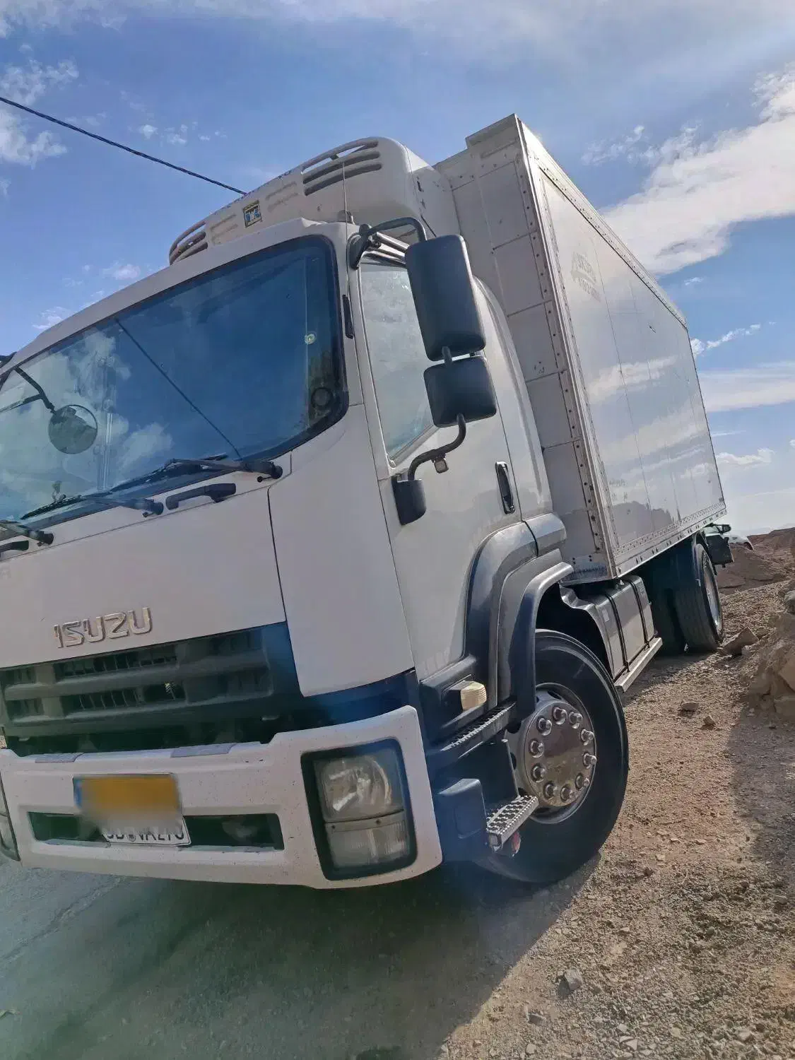 ایسوزوتک ده تن مدل ۹۵ یخچالدار|خودرو سنگین|کرمان, |دیوار