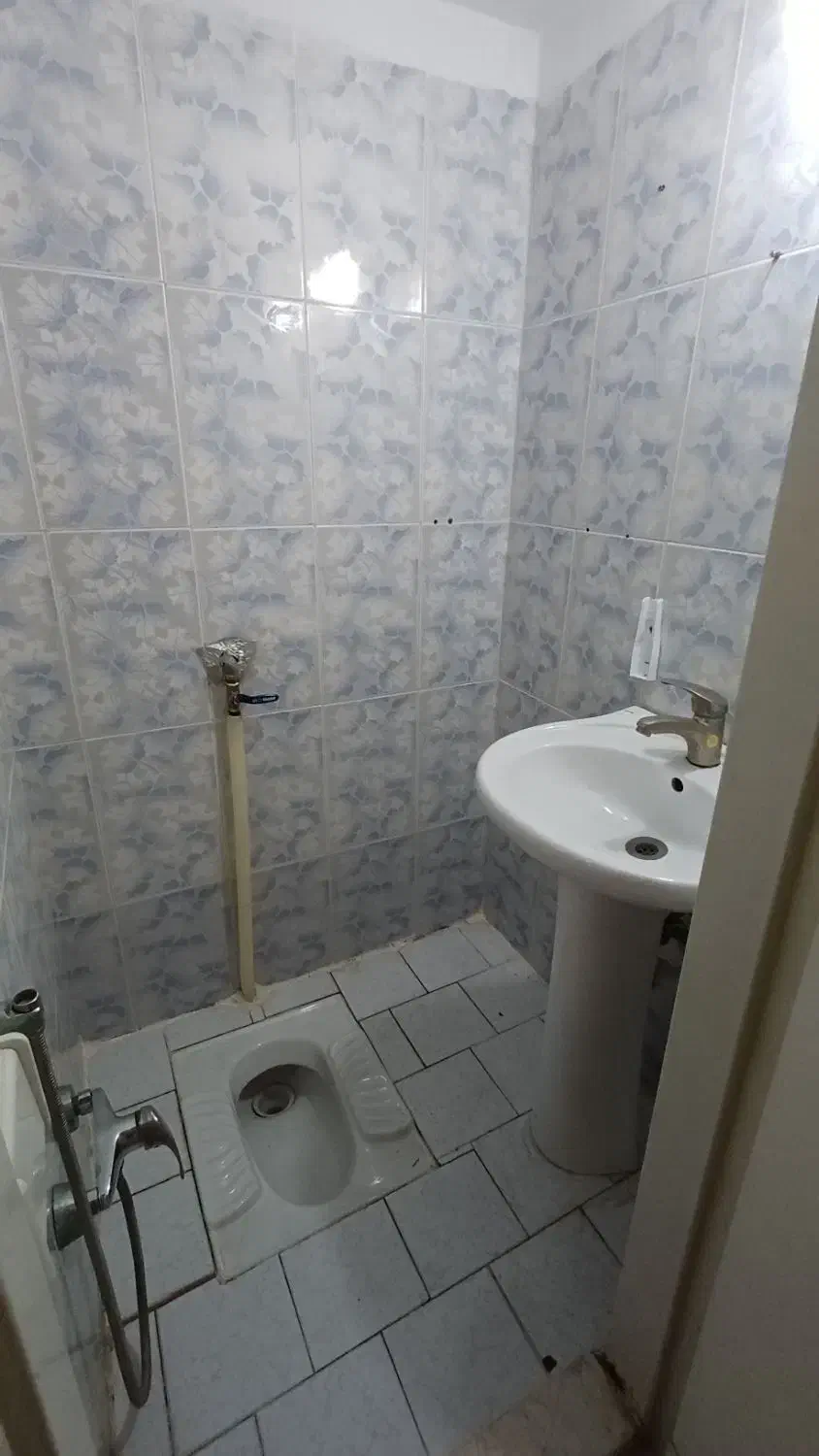 ۵۸متر/طبقه دوم سندی/آذربایجان/فاصله تامترو ۳دقیقه