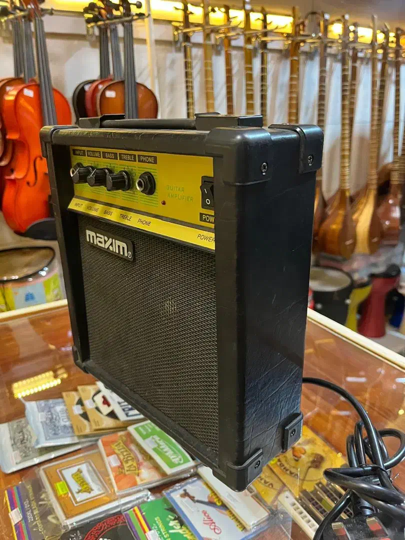 آمپ گیتار برندماکسیم گالری موسیقی آرتیاپاساژشهرسبز|گیتار، بیس، امپلیفایر|لاهیجان, انقلاب|دیوار