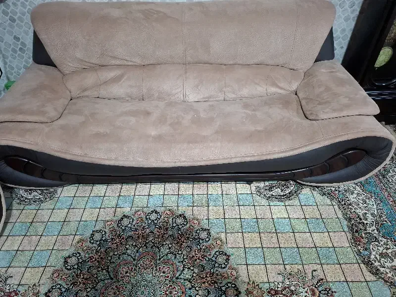 مبل ۷نفره و میز وسط|مبلمان خانگی و میز عسلی|نورآباد ممسنی, |دیوار