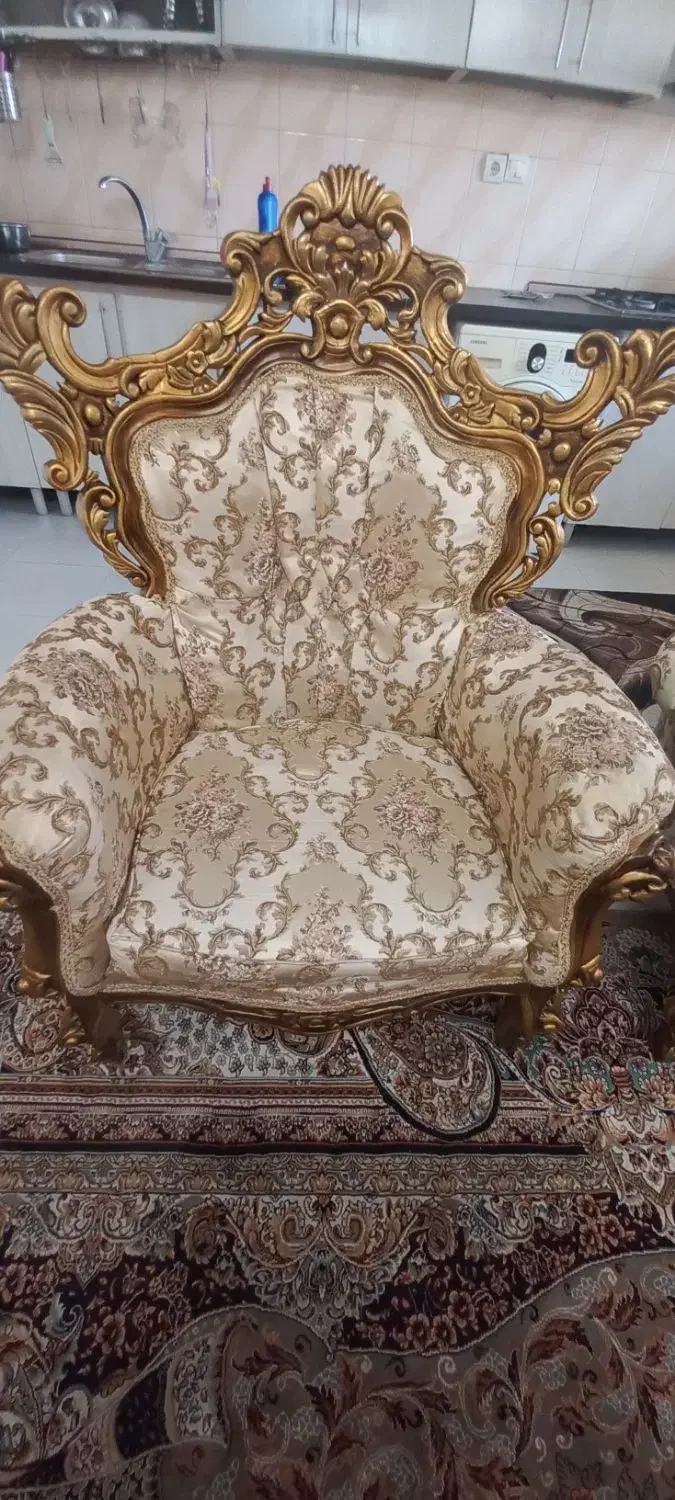 مبل سلطنتی و میز نهارخوری|مبلمان خانگی و میز عسلی|گرگان, |دیوار