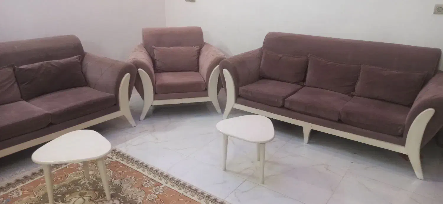 مبلمان راحتی7 نفره و فرش دوازده متری|مبلمان خانگی و میز عسلی|نجف‌آباد, هفده شهریور|دیوار