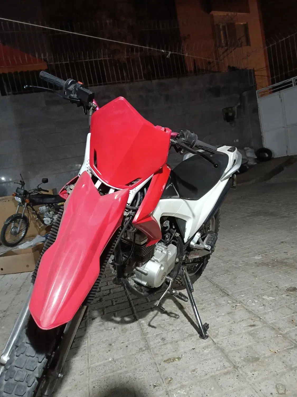 تریل فلات طرح crfهمتاز|موتورسیکلت|مشهد, شهید هاشمی نژاد|دیوار