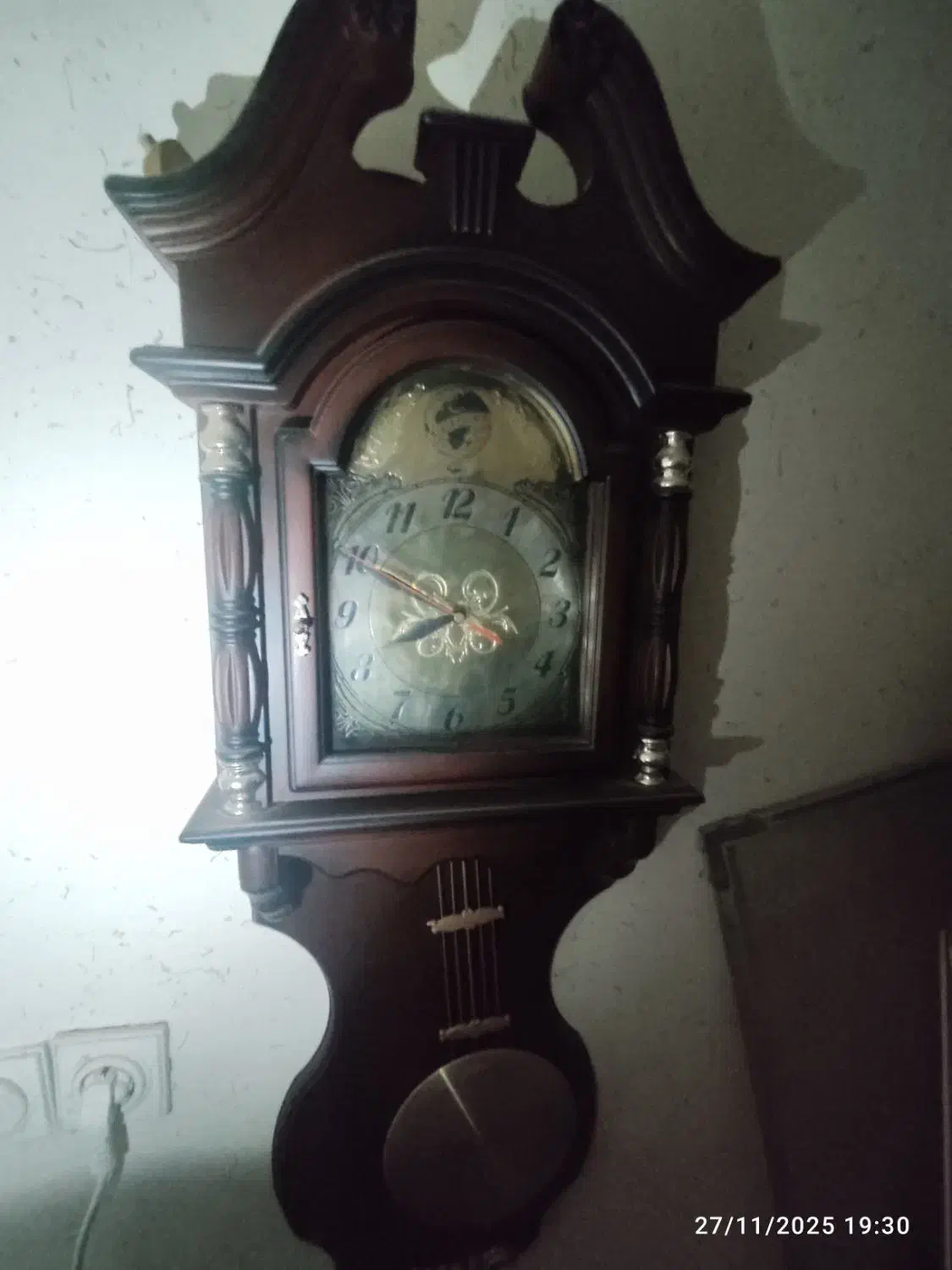 دو عدد ساعت کاملا نو و سالم|ساعت دیواری و تزئینی|محمدیه-قزوین, |دیوار