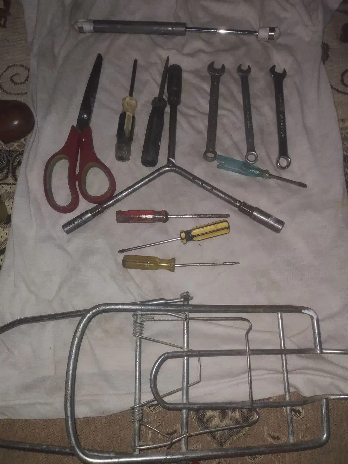 تعدادی اچار و پیچ گوشتی سالم|ابزارآلات|زاهدان, |دیوار