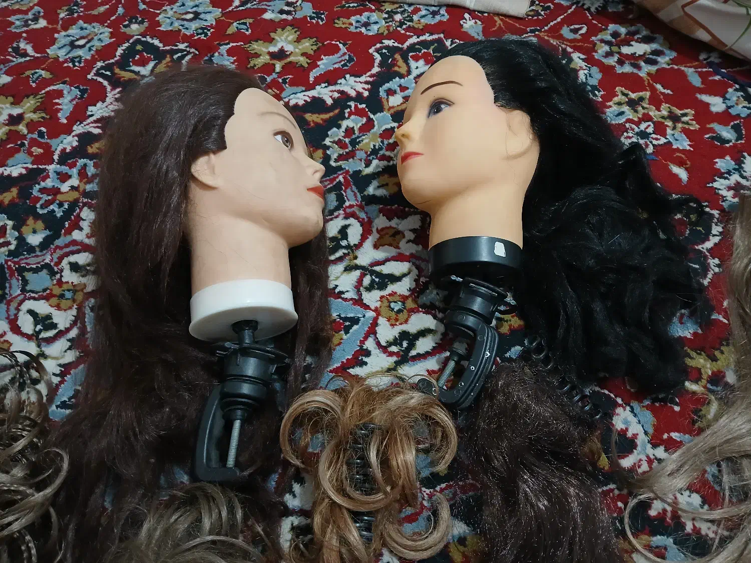 گیس و کلاه|آرایشگاه و سالن‌های زیبایی|نیشابور, مازول|دیوار