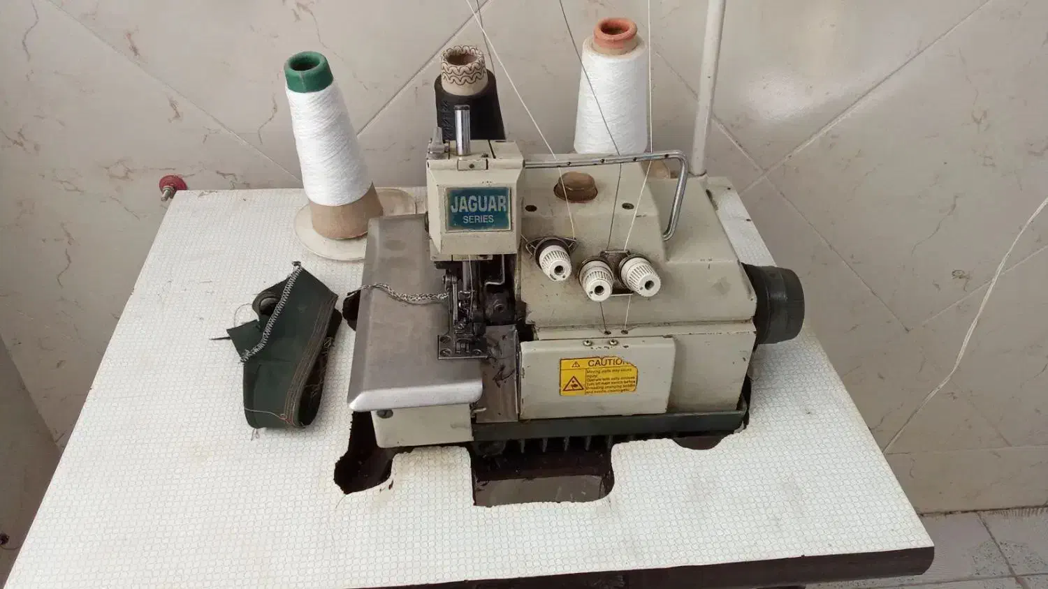 سردوز|چرخ خیاطی و ریسندگی|دهگلان, |دیوار