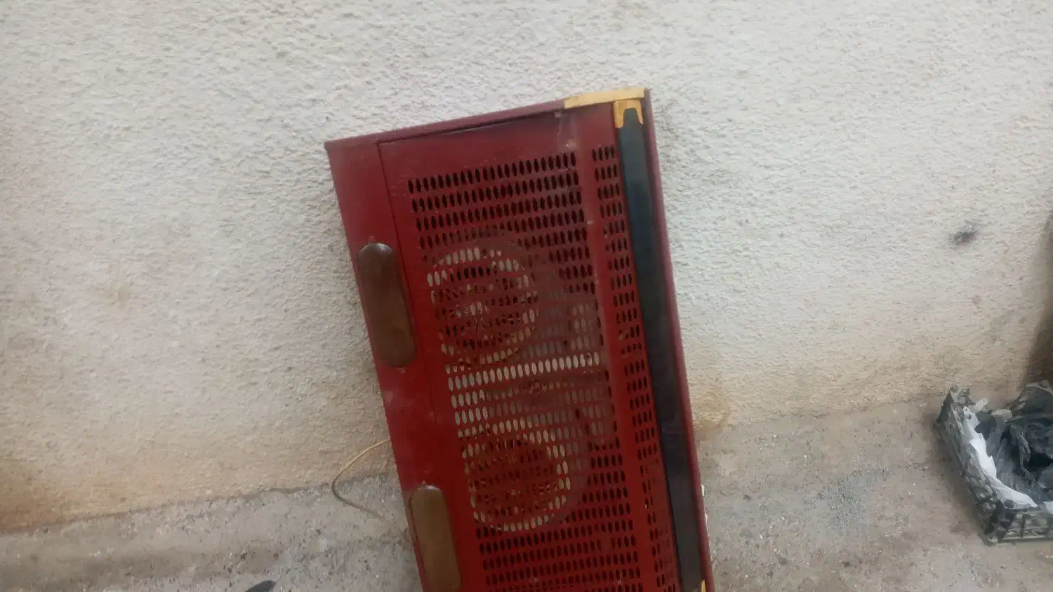 هوددوموتوره|هود|گرگان, |دیوار