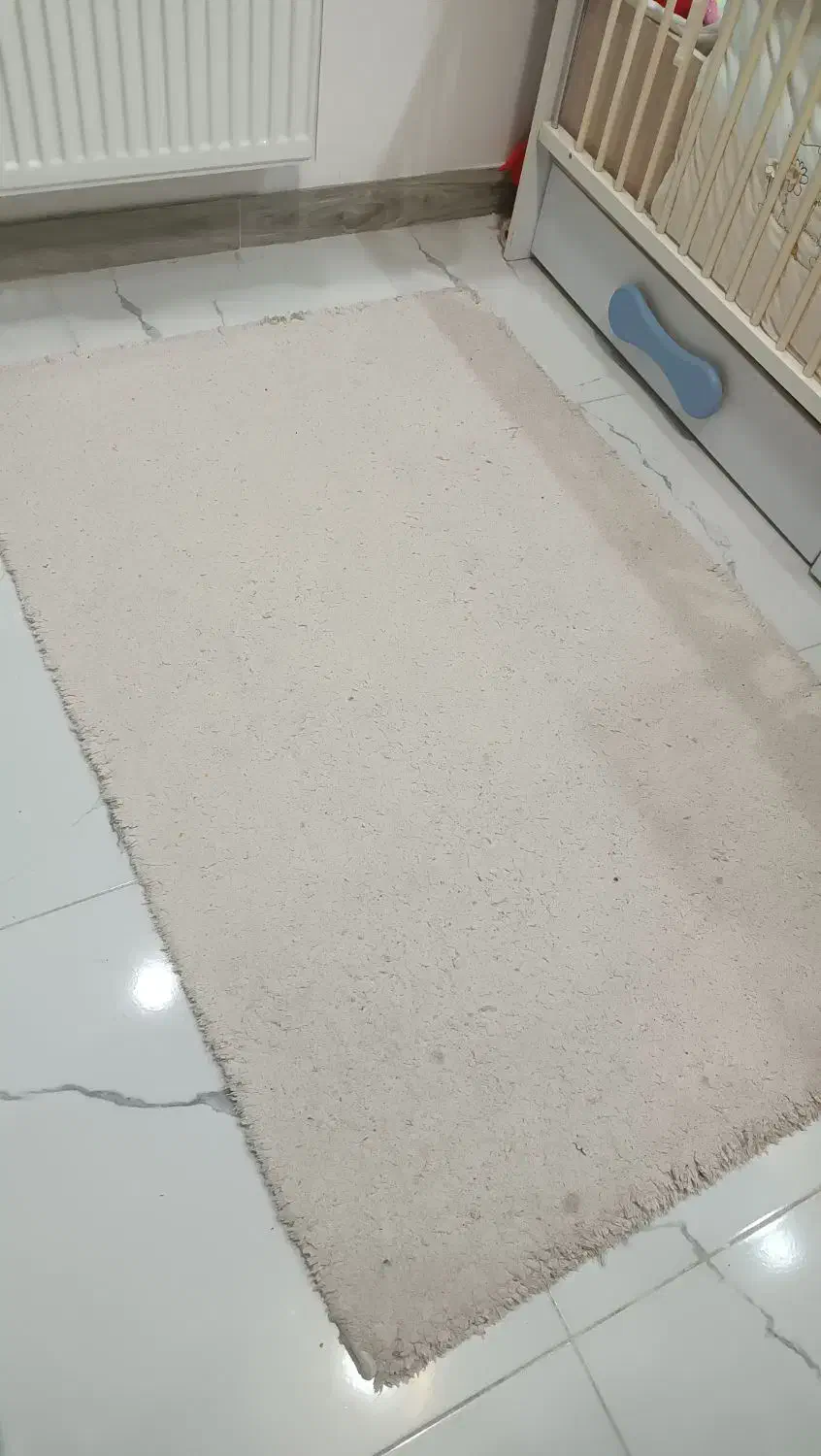 فرش و پادری|فرش|لاهیجان, شهید آوینی|دیوار