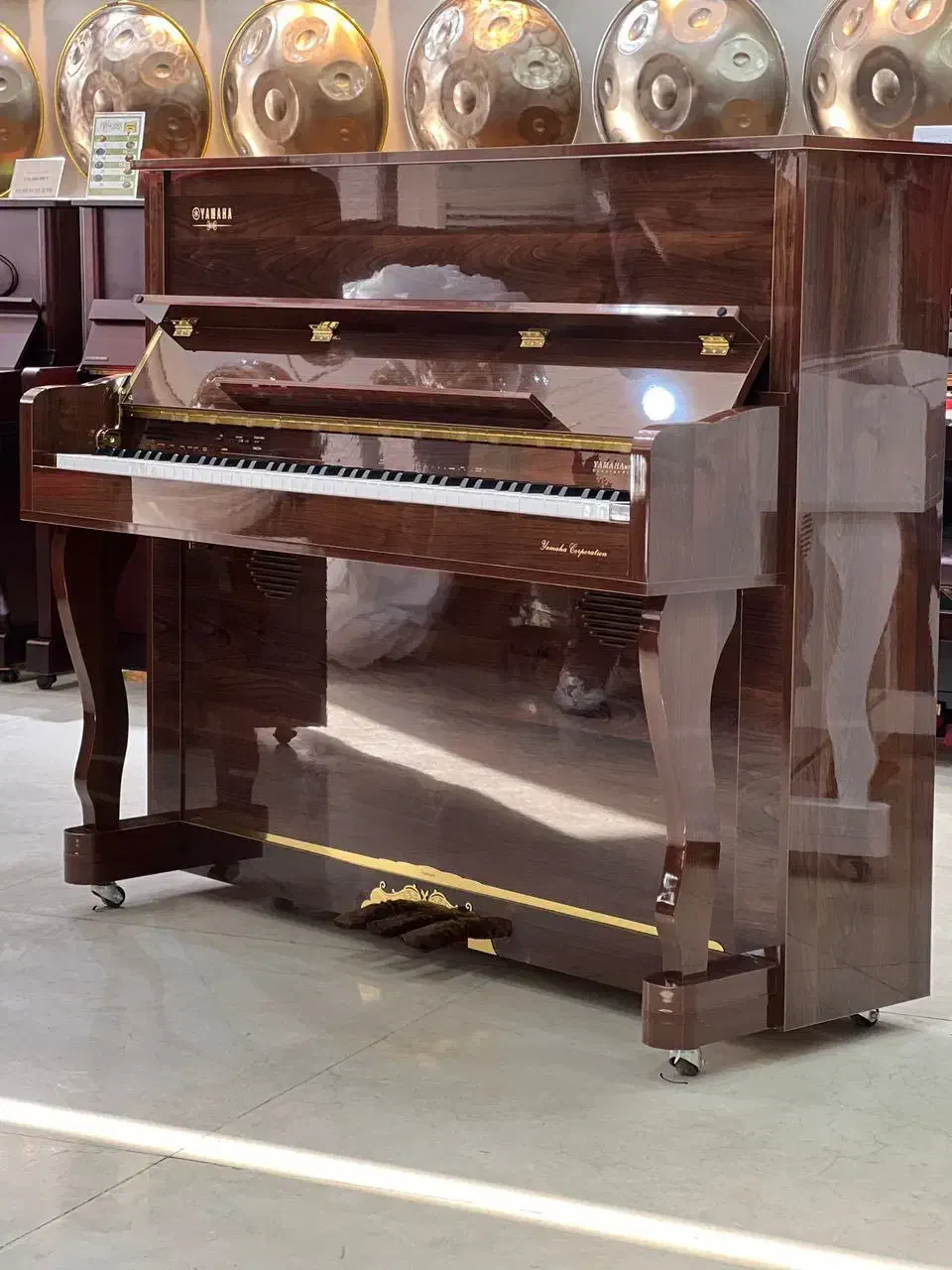 پیانو طرح اکوستیک یاماها|پیانو، کیبورد، آکاردئون|اهواز, زوویه ۲|دیوار