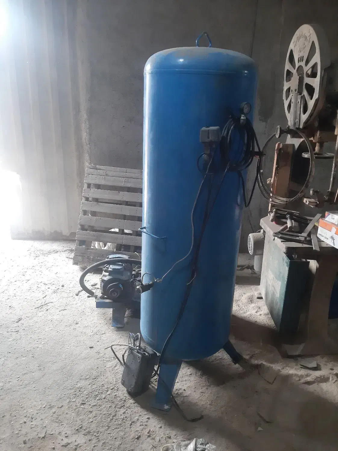 پمپ باد ۱۰۰۰ لیتری و ۵۰۰ لیتری|ابزارآلات|تهران, نعمتآباد|دیوار
