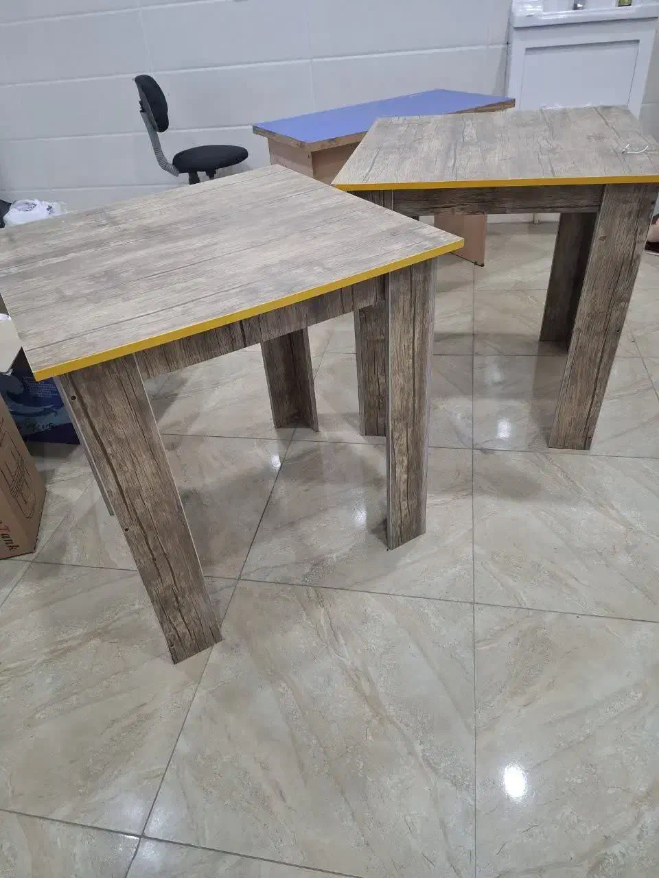 میز ام دی اف در حد نو|فروشگاه و مغازه|مرند, |دیوار