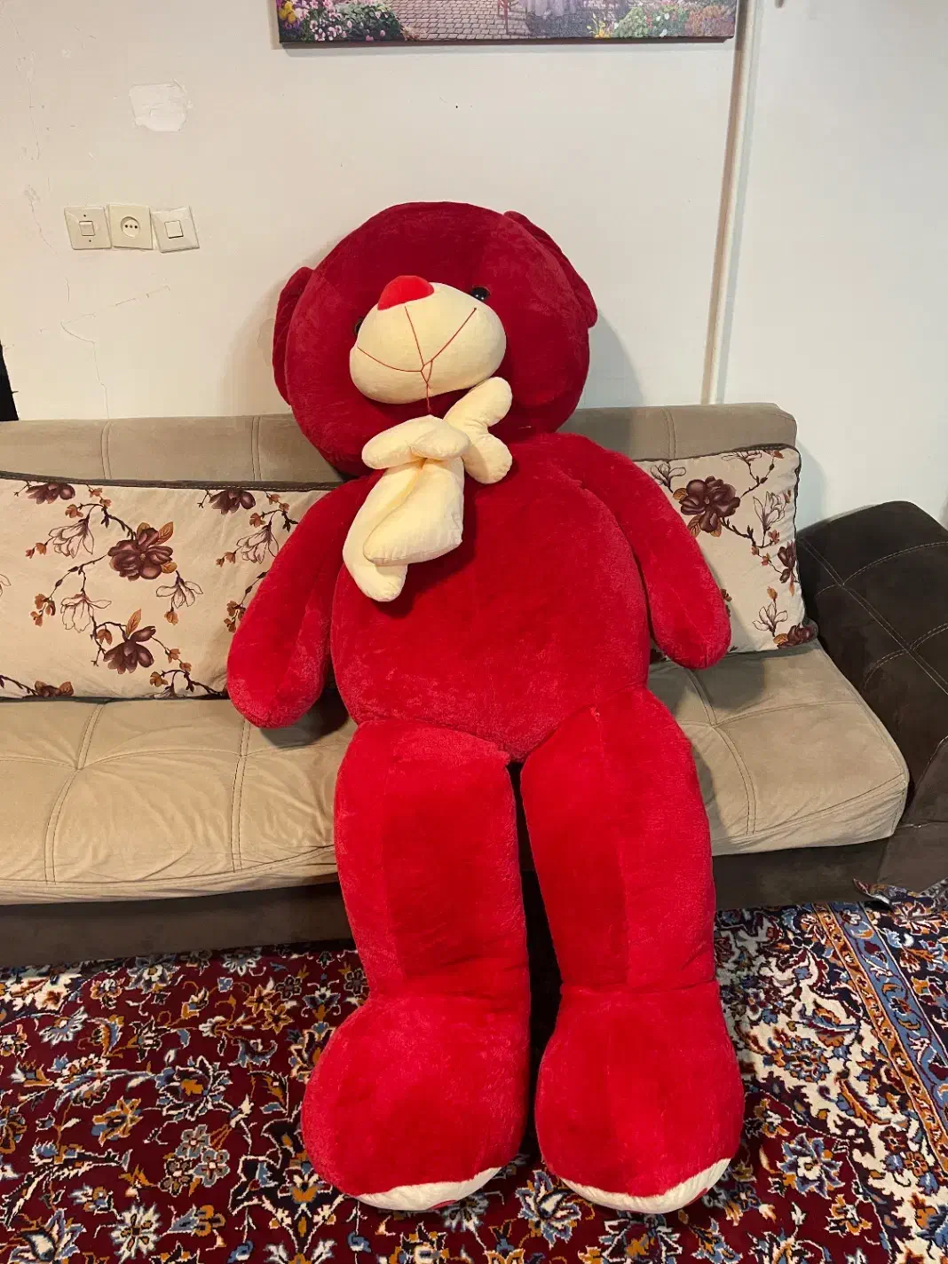 عروسک بزرگ|اسباببازی بچه|بروجرد, |دیوار