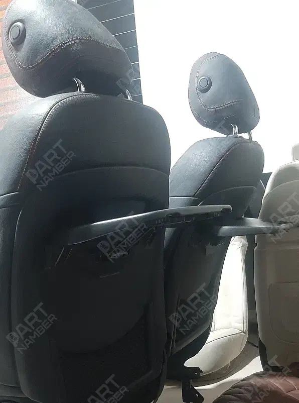 صندلی ماساژور دار بنز سردکن گرمکندار فول برقی|قطعات یدکی و لوازم جانبی|تهران, امام حسین|دیوار