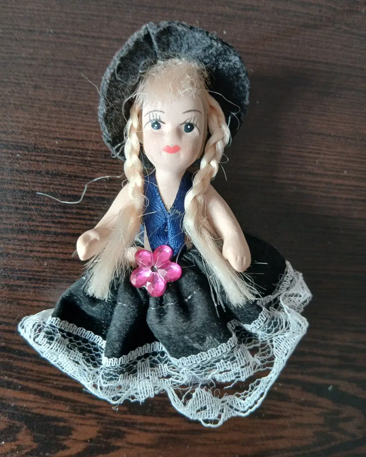 عروسک سرامیکی قدیمی|کلکسیون اشیاء عتیقه|تهران, شهرک غزالی|دیوار