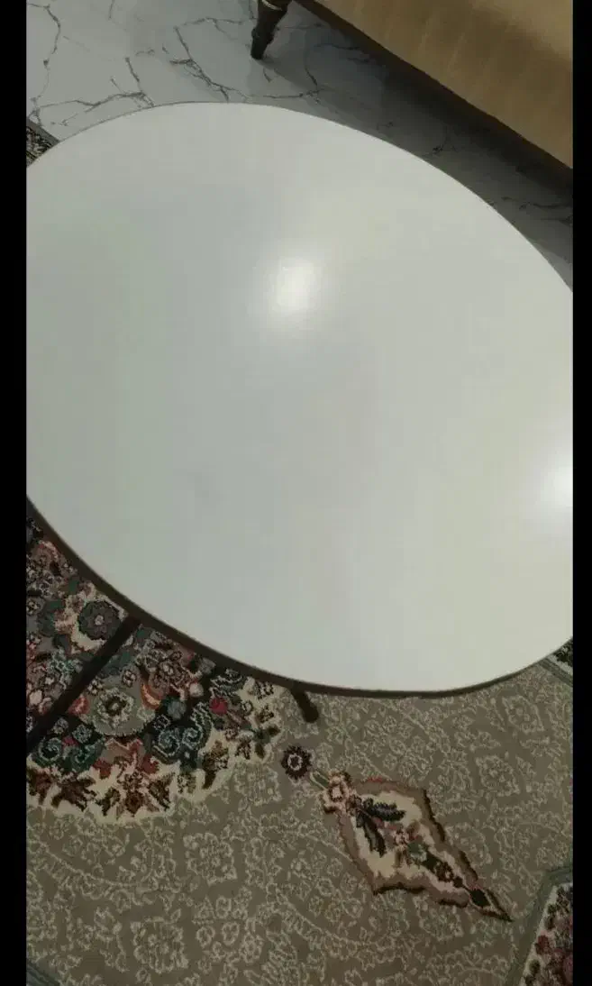 میز خاطره در حد نو|میز و صندلی غذاخوری|بومهن, |دیوار