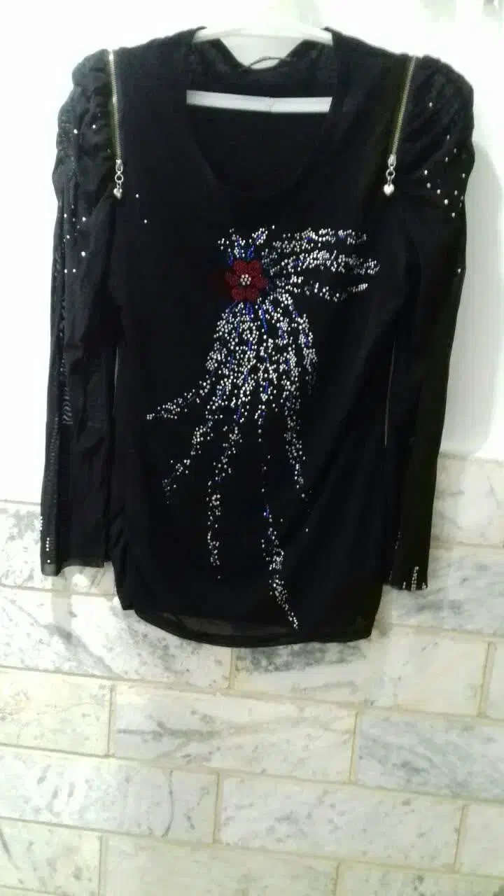 لباس مجلسی|لباس|بروجرد, |دیوار