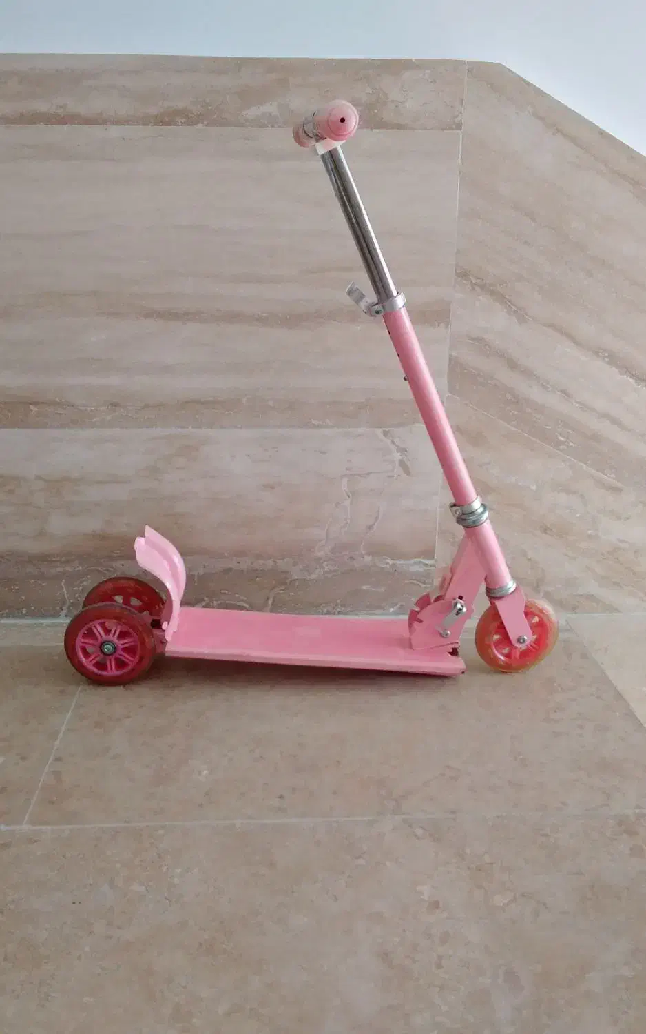 اسکوتر|دوچرخه، اسکیت، اسکوتر|یاسوج, |دیوار