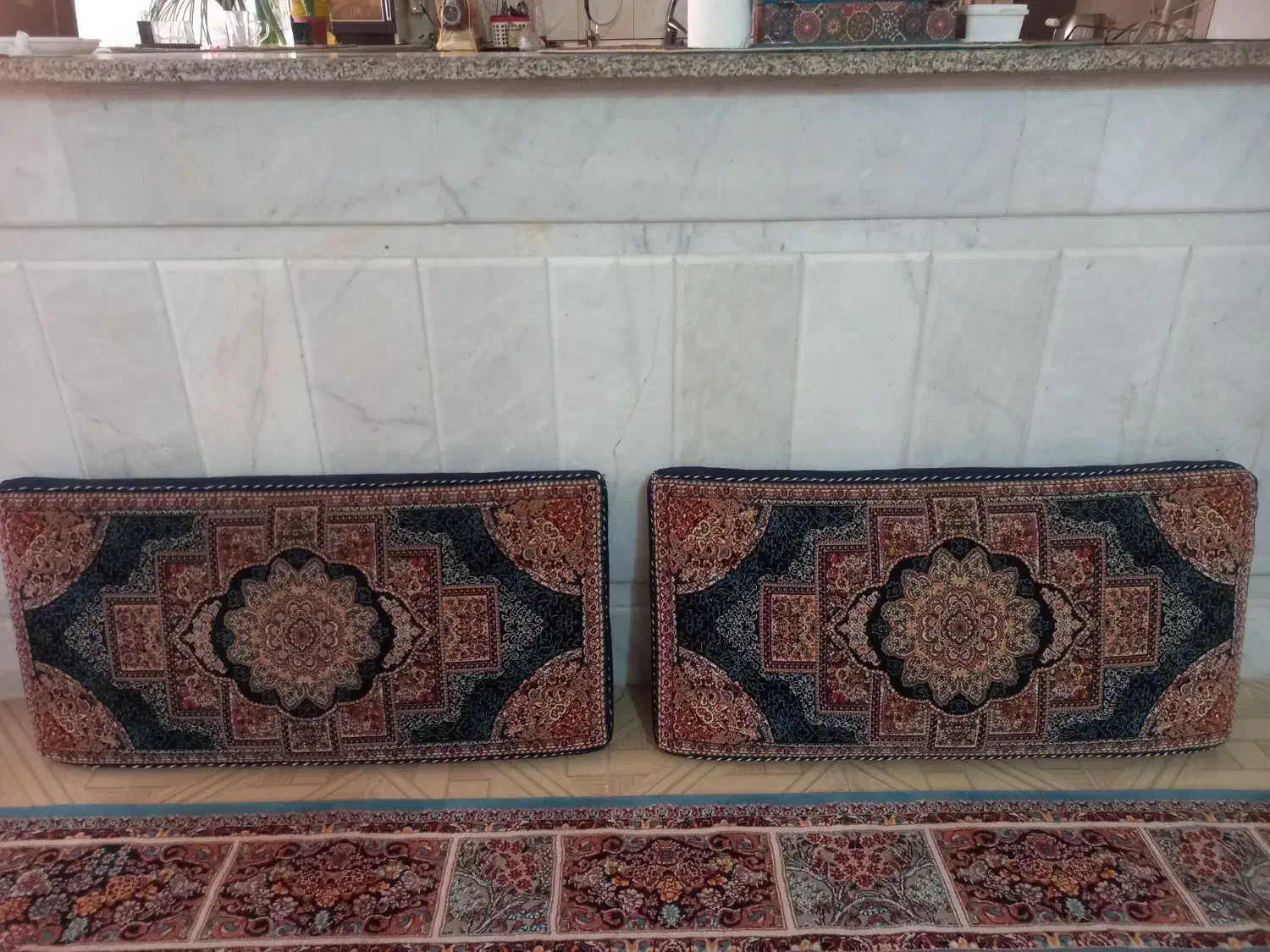 پشتی در حد نو|پشتی|زاهدان, |دیوار