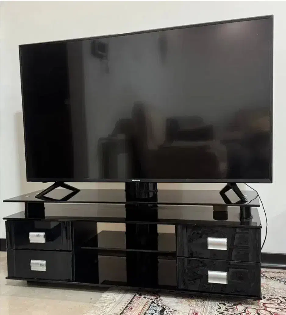 میز تلویزیون شیشه ای ۴ کشو|میز تلویزیون|بیرجند, |دیوار