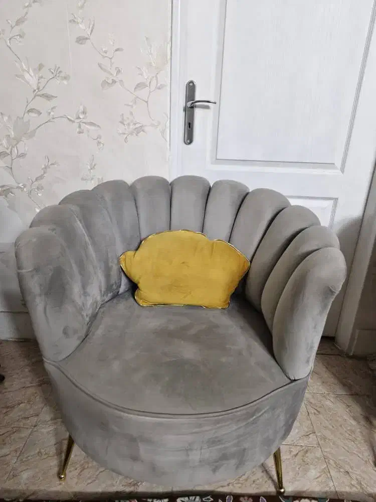 سرویس مبل و میز ناهارخوری طوسی وخردلی|مبلمان خانگی و میز عسلی|بهارستان, |دیوار