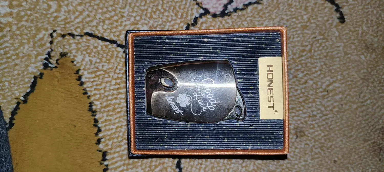 فندک های کلاسیک|کلکسیون اشیاء عتیقه|زنجان, |دیوار