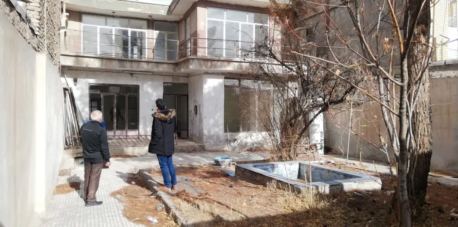 ویلایی تک برگ سند ملکی ۲۴۰متر قیمت توافقی|فروش خانه و ویلا|سبزوار, شهدا|دیوار