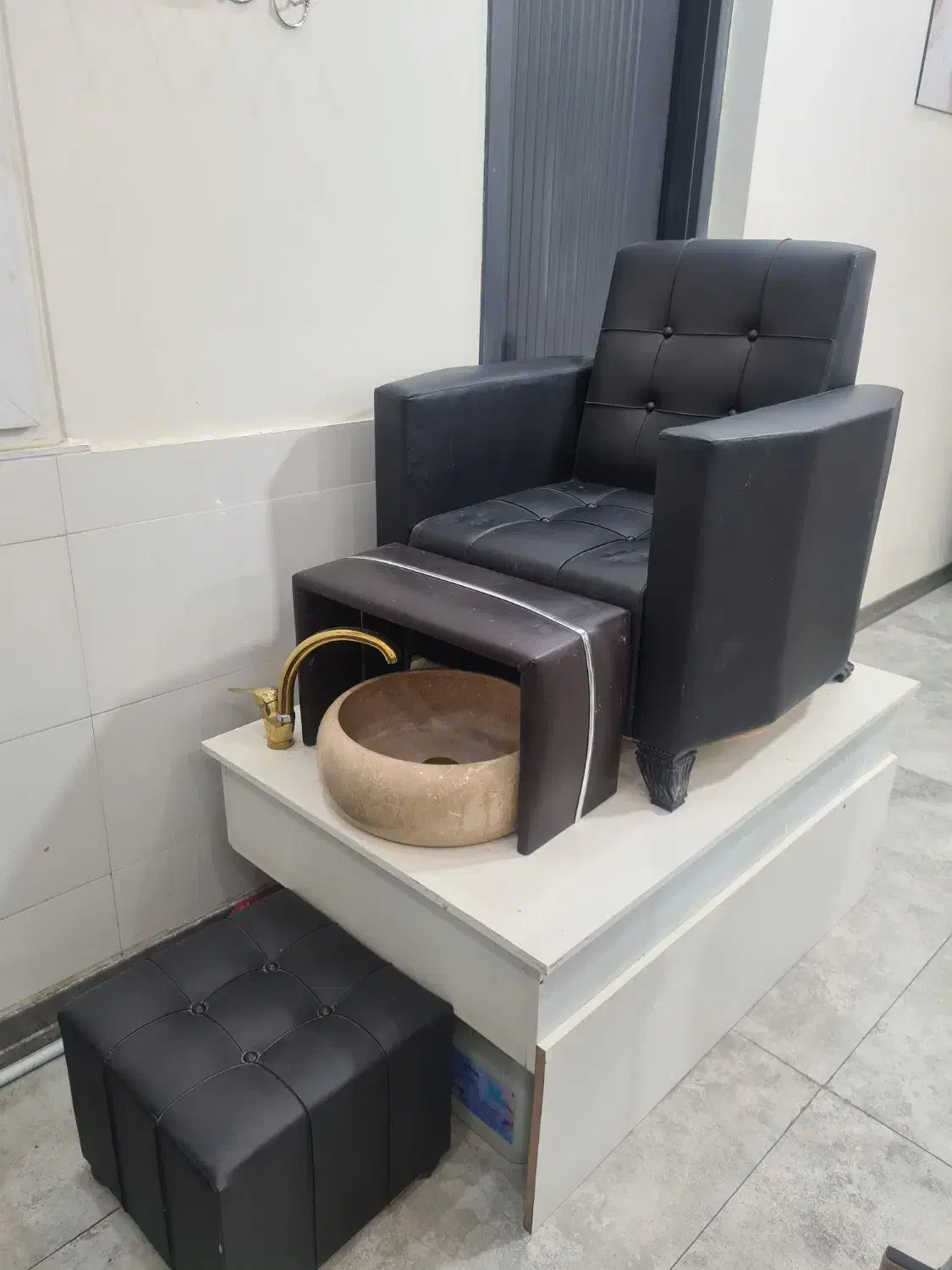 فروش صندلی کف سابی|آرایشگاه و سالن‌های زیبایی|اسلام‌شهر, شهرک مفیدی|دیوار