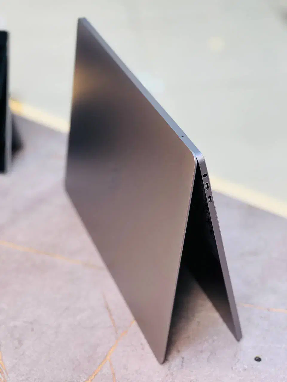 macbook pro 2019 تاچ بار و گرافیکی|رایانه همراه|گنبد کاووس, |دیوار