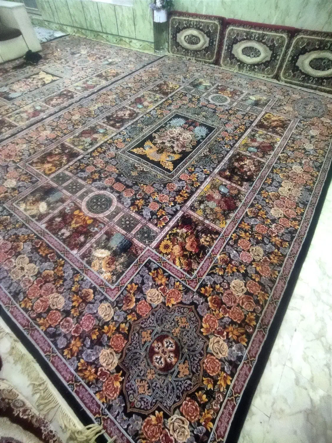 فروش فرش ۷۰۰شانه و پشتی|فرش|چابهار, |دیوار