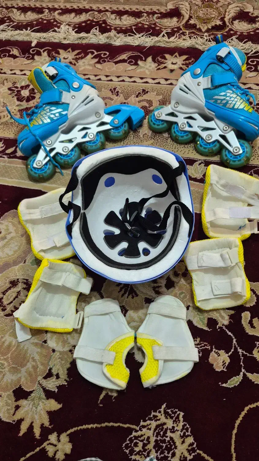 کفش اسکیت برند بان وی|دوچرخه، اسکیت، اسکوتر|کاشان, کوچه باسکول|دیوار