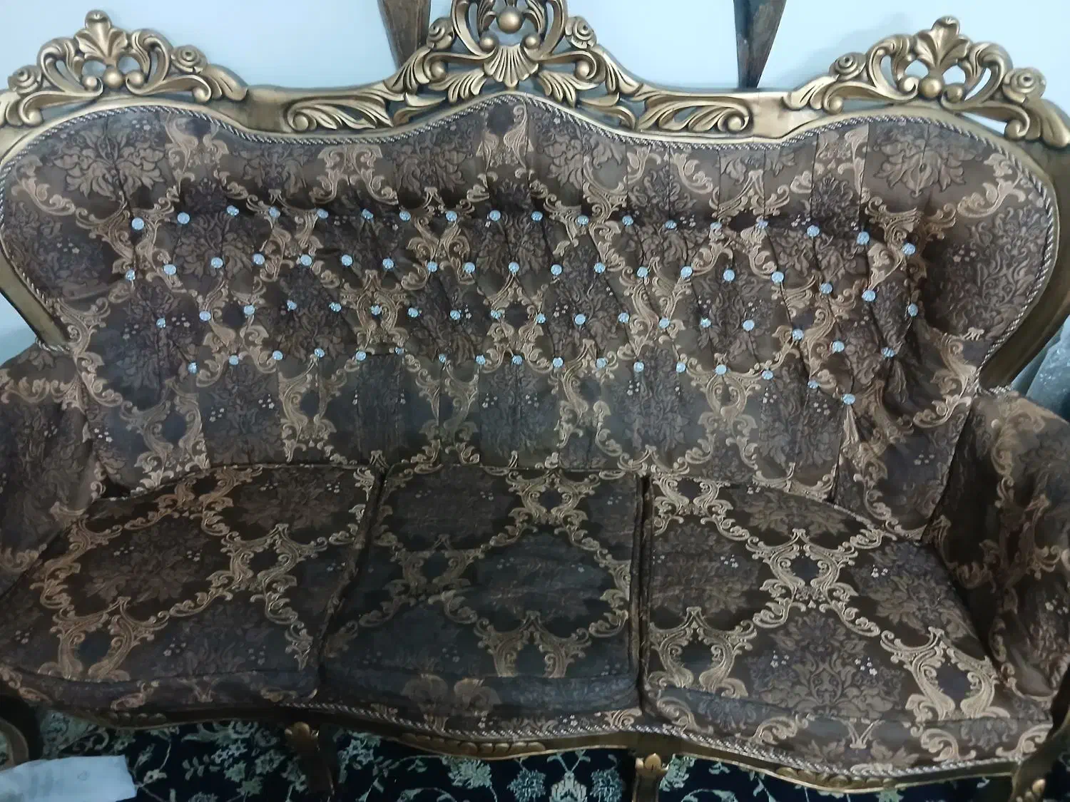 مبل سلطنتی ۹ نفره|مبلمان خانگی و میز عسلی|شاهین‌شهر, مخابرات (شهید بهشتی)|دیوار