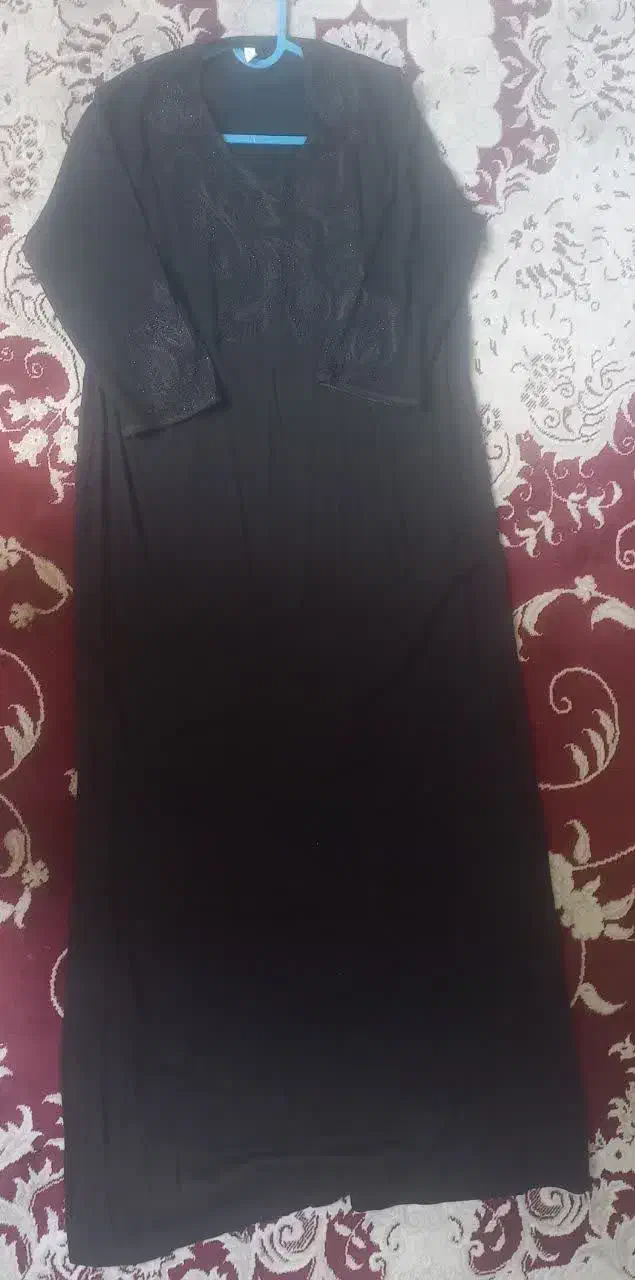 مانتو عبایی|لباس|دوگنبدان, |دیوار