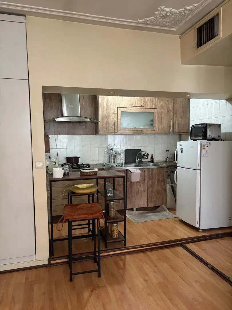 اجاره واحد ۵۰ متری