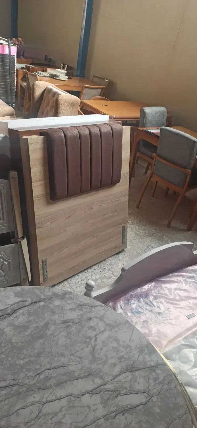 تختیکنفره|تخت و سرویس خواب|شاهینشهر, گزبرخوار|دیوار