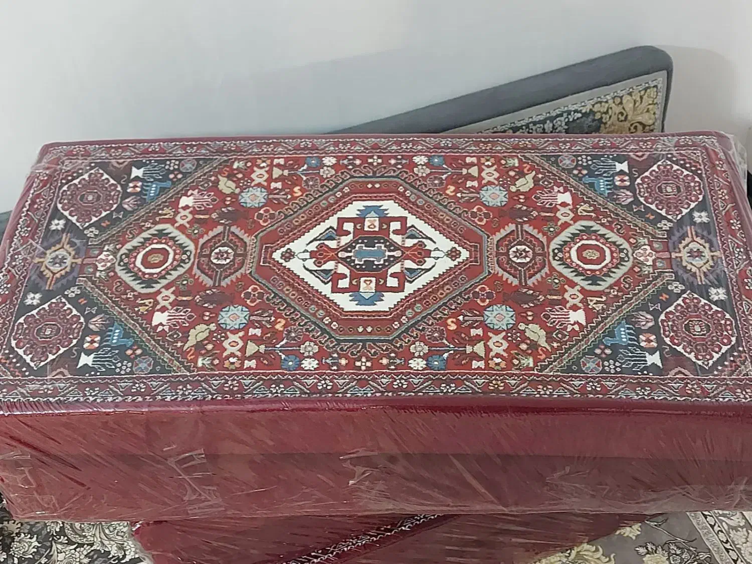 پشتی سه جفت|پشتی|صدرا-فارس, فاز ۲|دیوار