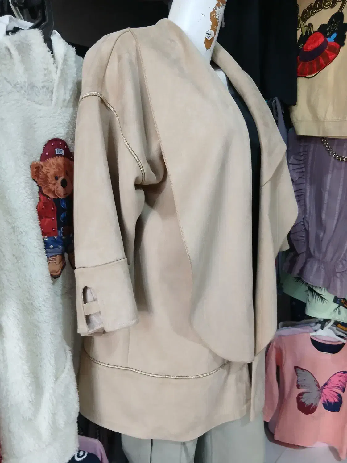 مانتوخاص وشیک|لباس|آشخانه, |دیوار