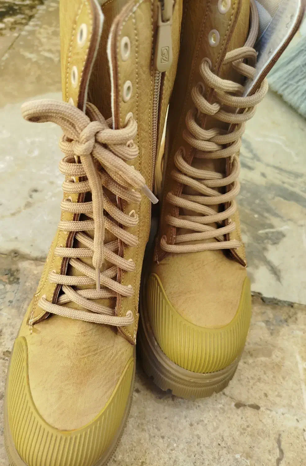 بوت|کیف، کفش، کمربند|سرپل ذهاب, |دیوار