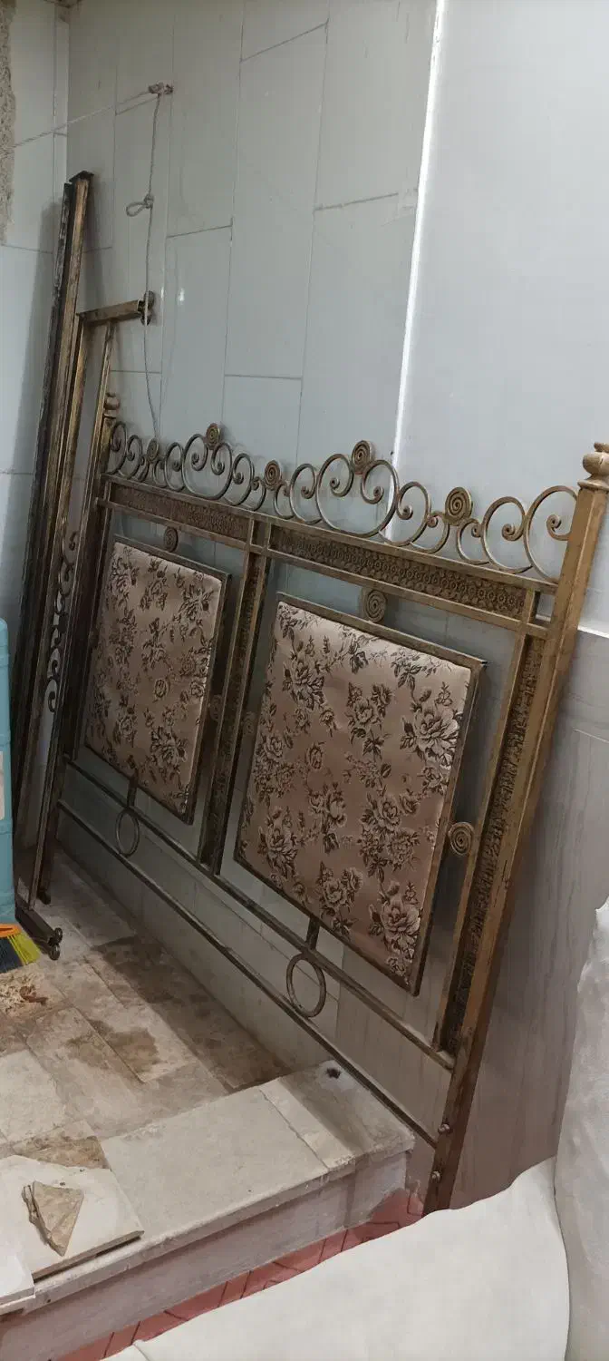 تخت فلزی|تخت و سرویس خواب|قم, جمکران|دیوار