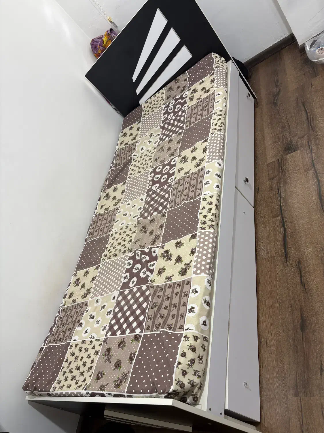 تخت یک نفره|تخت و سرویس خواب|کردکوی, |دیوار