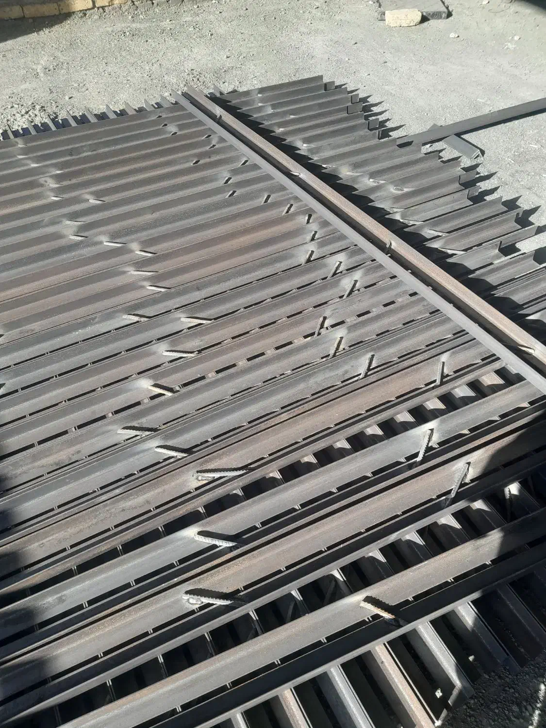 اجرا و نصب والپست و وادار|خدمات پیشه و مهارت|اصفهان, بهارستان|دیوار