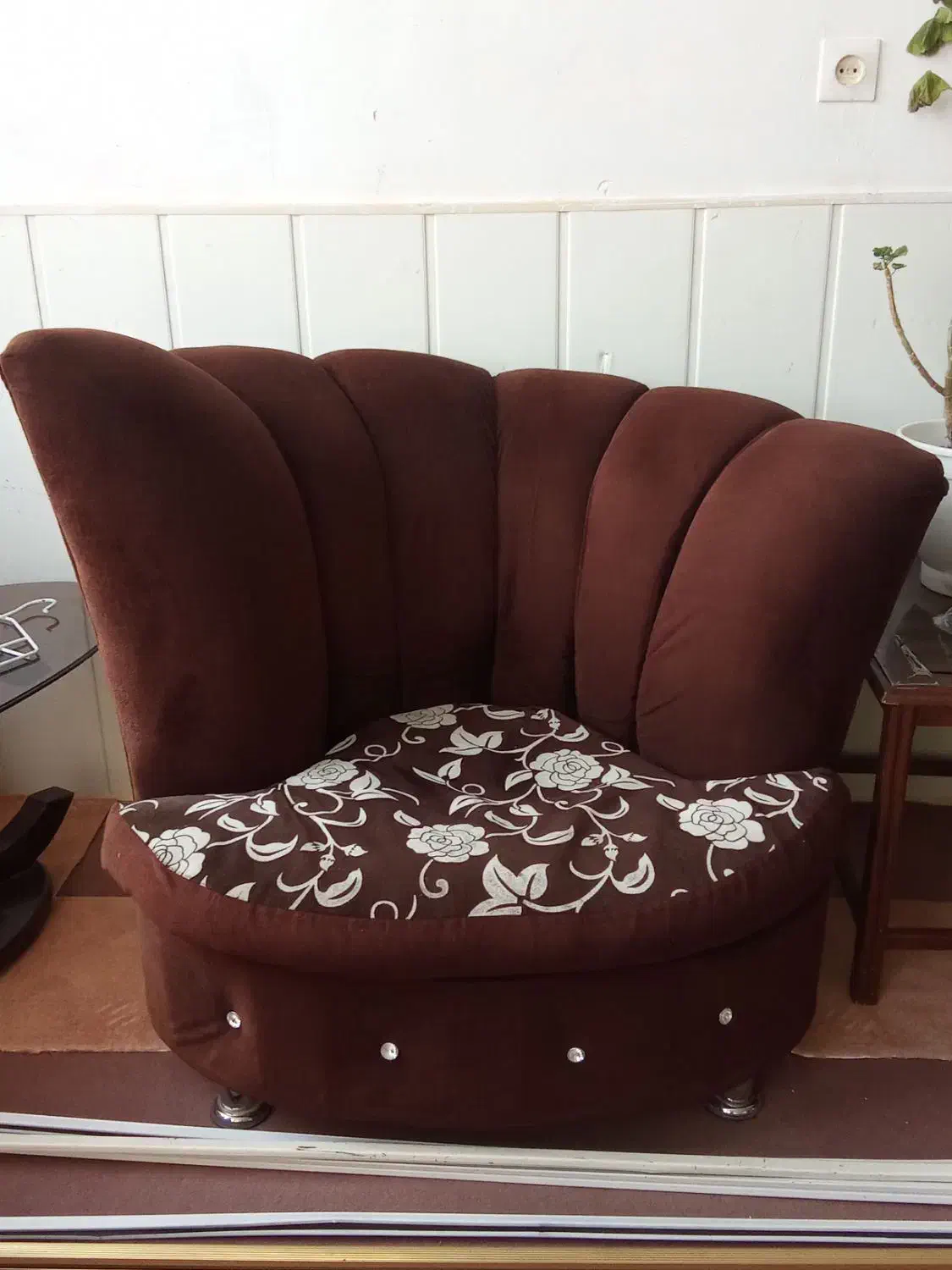 مبلمان و عسلی|مبلمان خانگی و میز عسلی|شیروان (خراسان), |دیوار